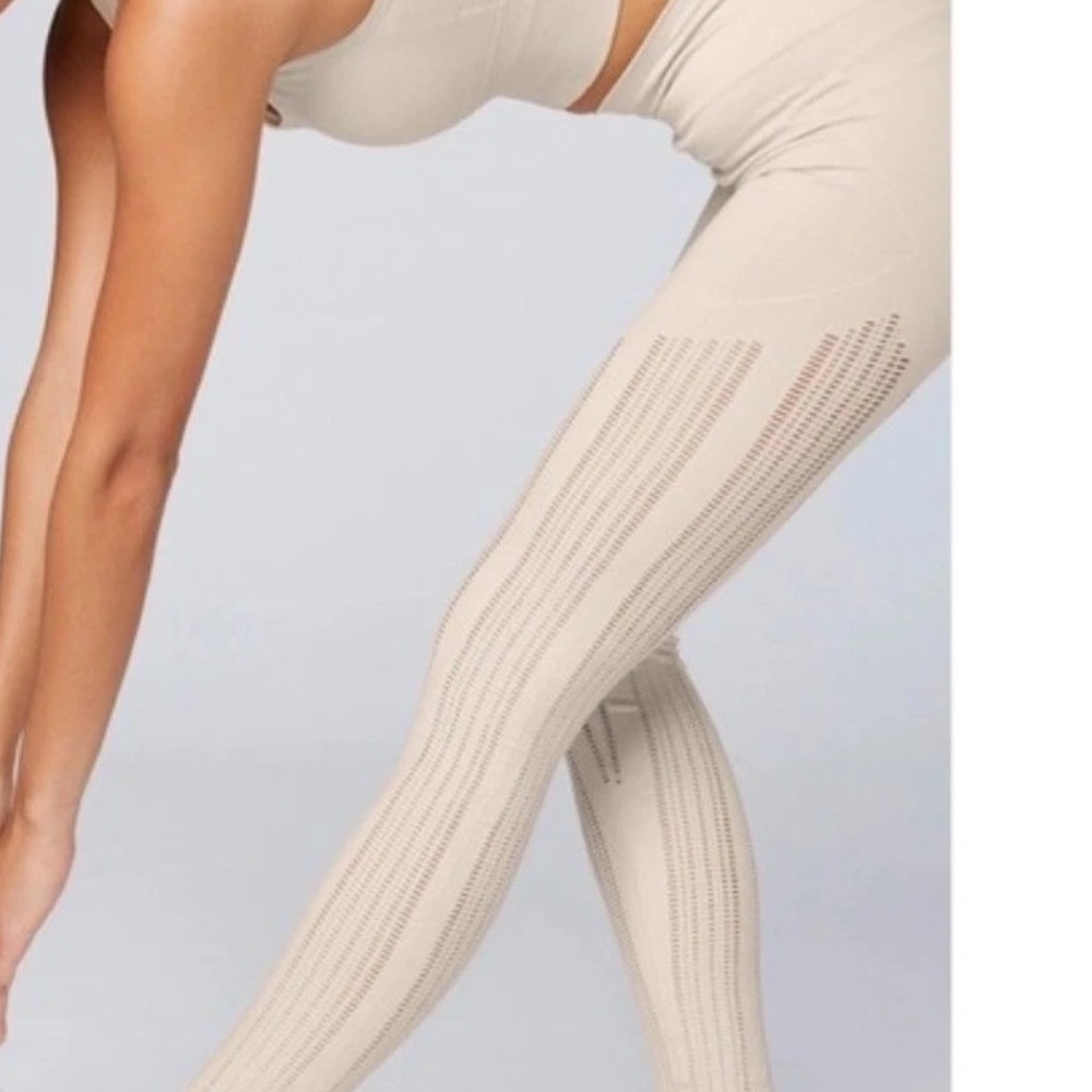 NWT  Varley Noble Legging Womens Size S/M Athletic Workout Seamless Beige